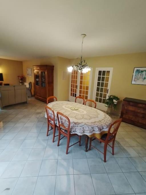 Parent Aise Villa Aze  Екстериор снимка